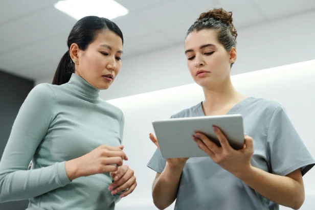 Medical device consultants having a meeting